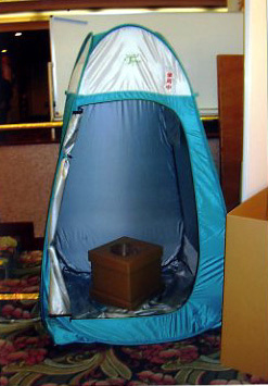 簡易トイレ 屋外使用例
